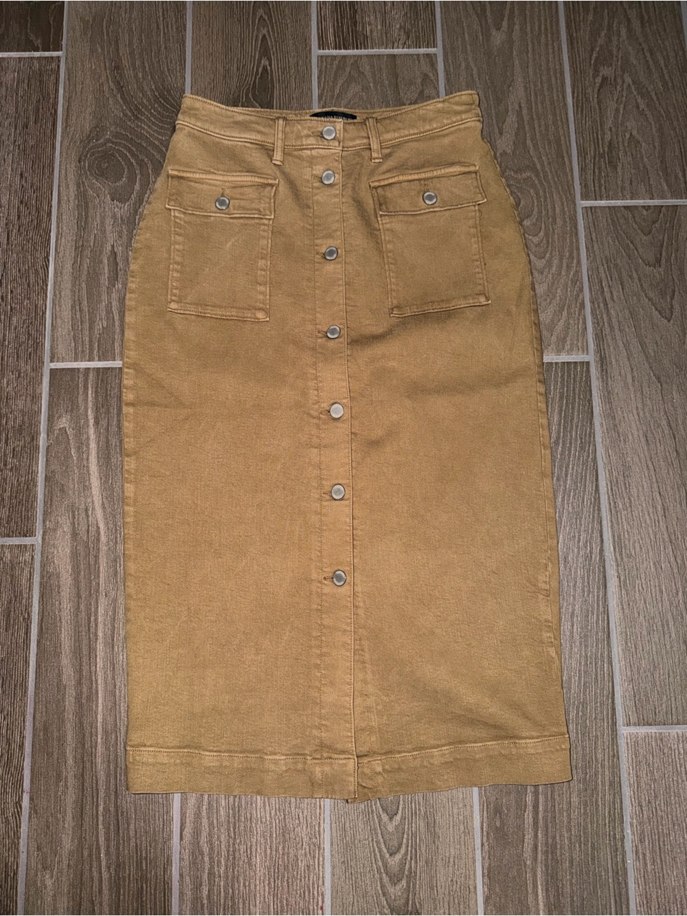 Banana Republic Button-Front Cargo Midi Denim Skirt